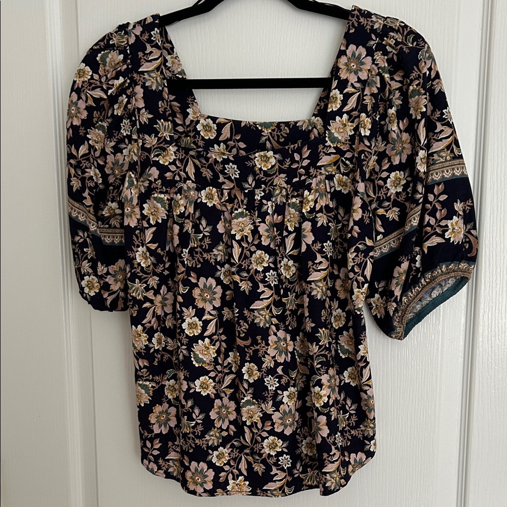 Evereve Black Floral Square Neck Blouse